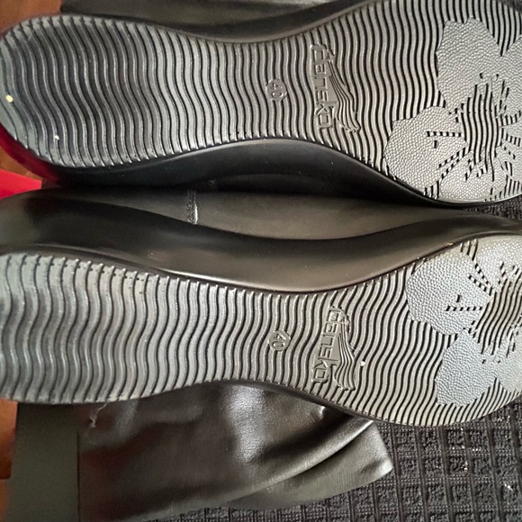 Gently USED DANSKO Women's Devin Slouch Boot SIZE 40 US 9.5-10 - Picture 5 of 10